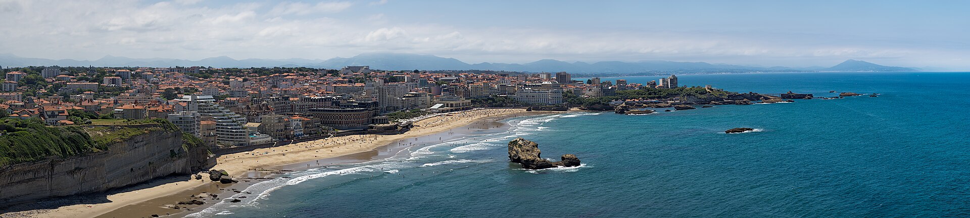 Panorama urbain de Biarritz depuis le phare